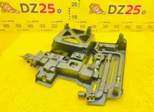 Поддомкратник/ домкрат LEXUS CT200H 2012/Цвет 077 6477776010 ZWA10 2ZRFXE, задний