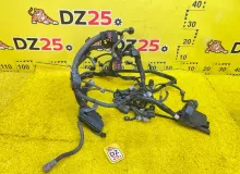 Коса двс TOYOTA ESQUIRE 2014/Цвет 202 8212128B50 ZWR80G 2ZRFXE, передняя