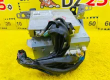 Магнитофон LEXUS CT200H 2011/Цвет 212 8612076010 ZWA10 2ZRFXE, передний