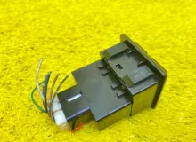 Кнопка включения 4WD TOYOTA LAND CRUISER PRADO 1994/Цвет 24V 8472460020 KZJ78W/KZJ78G/KZJ71G/KZJ71W 1KZTE, передняя