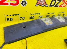 Молдинг лобового стекла HUMMER H3 2006 15827918 L52, передний