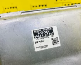 Блок управления двс TOYOTA