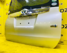 Дверь 5я TOYOTA