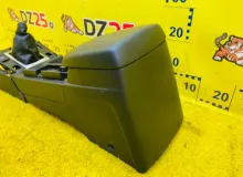 Бардачок между сиденьями SUZUKI ESCUDO 2006/Цвет ZCW 7591064J00 TA74W M16A, передний