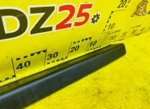 Пластик замка багажника SUZUKI ESCUDO 2006/Цвет ZCW 7633064J00 TA74W M16A, задний