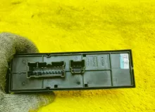 Блок управления стеклоподъемниками NISSAN SERENA 2016/Цвет QAB 254015TA0A GFNC27 MR20DD, передний правый