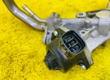Клапан egr TOYOTA PRIUS 2016/Цвет 070 2560137020 ZVW55 2ZRFXE, передний