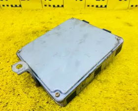 Блок управления двс TOYOTA