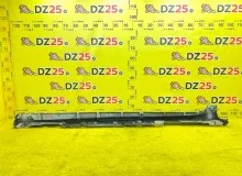 Накладка на порог TOYOTA PRIUS 2016/Цвет 070 7585047030 ZVW55 2ZRFXE, передняя правая