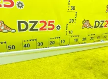Накладка на порог HONDA FIT 2013/Цвет NH624P 71800T5B00 GP5 LEB, передняя правая