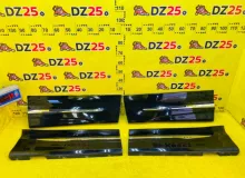 Накладка на дверь TOYOTA VOXY 2014/Цвет 202 7690428140 ZWR80G 2ZRFXE
