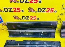 Накладка на дверь TOYOTA VOXY 2014/Цвет 202 7690428140 ZWR80G 2ZRFXE
