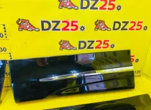 Накладка на дверь TOYOTA VOXY 2014/Цвет 202 7690428140 ZWR80G 2ZRFXE