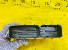 Блок управления двс BMW 3-SERIES 2013/Цвет B39 13618518976 F30 N47D20C, передний