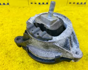 Подушка двигателя BMW