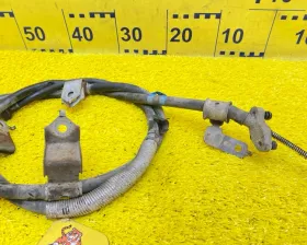 Тросик ручника TOYOTA