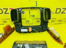 Консоль автомата TOYOTA LAND CRUISER 2001/Цвет 057 5880460091 UZJ100W 2UZFE, передний