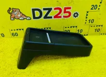 Бардачок между сиденьями TOYOTA VOXY 2014/Цвет 221 861C028010 ZWR80G 2ZRFXE, передний