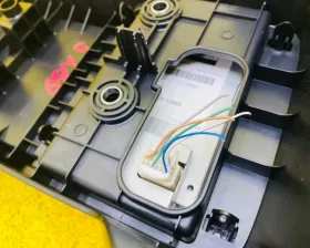 Бардачок между сиденьями TOYOTA
