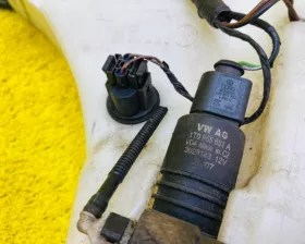 Бачок стеклоомывателя VAG
