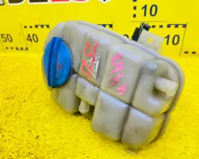 Бачок расширительный VAG