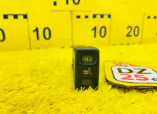 Кнопка включения подогрева сидений TOYOTA LAND CRUISER 2000/Цвет 057 8475160080 HDJ101K 1HDFTE, передняя левая