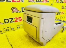 Бардачок между сиденьями TOYOTA LAND CRUISER 2000/Цвет 057 5890160280A0 HDJ101K 1HDFTE, передний