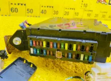 Блок предохранителей TOYOTA TUNDRA 2008/Цвет 040 827300C110 USK56L/USK56/USK51L/USK50L/USK52L/USK55L/USK57L/GSK50/GSK51/GSK52/UCK50/UCK51/UCK52/UCK55/UCK57UCK56/UPK50/UPK51/UPK52/UPK55/UPK56/UPK57 3URFE, передний