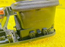 Консоль магнитофона TOYOTA LAND CRUISER 2000/Цвет 057 8401360020 HDJ101K 1HDFTE, передний