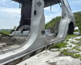 Порог кузова Toyota