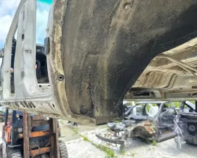 Порог кузова Toyota