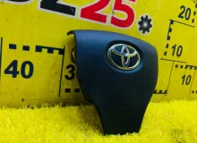 Подушка безопасности водителя TOYOTA ESQUIRE С ЗАРЯДОМ|2014 4513028601C0 ZWR80G 2ZRFXE, передняя