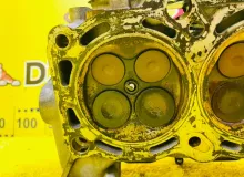 Головка блока цилиндров TOYOTA LAND CRUISER 1999 1110159165 UZJ100/UZJ100L/UZJ100 2UZFE, передняя правая