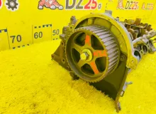Головка блока цилиндров TOYOTA LAND CRUISER 1999 1110159165 UZJ100/UZJ100L/UZJ100 2UZFE, передняя правая