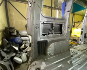 Крыло заднее NISSAN