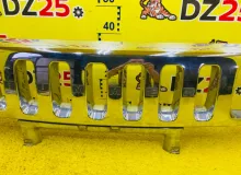 Решетка радиатора HUMMER H2 2003 15777617 LQ4, передняя