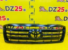 Решетка радиатора TOYOTA LAND CRUISER 2002/Цвет 8L4 5310160270 UZJ100W 2UZFE, передняя