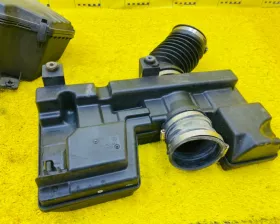 Корпус воздушного фильтра General Motors