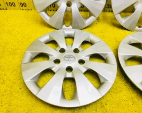 Колпаки на колеса R15 TOYOTA