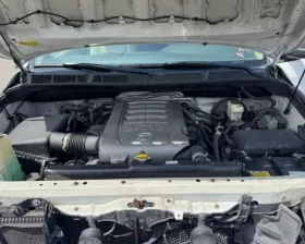 Планка под фары Toyota