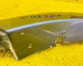 Накладка на крыло TOYOTA
