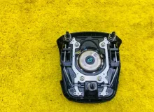 Подушка безопасности водителя TOYOTA PRIUS С ЗАРЯДОМ|2016 4513047231 ZVW55 2ZRFXE, передняя