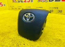 Подушка безопасности водителя TOYOTA PRIUS С ЗАРЯДОМ|2016 4513047231 ZVW55 2ZRFXE, передняя