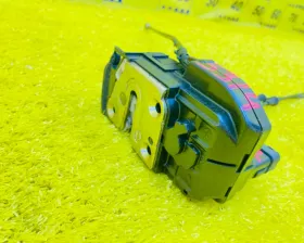 Замок двери Nissan