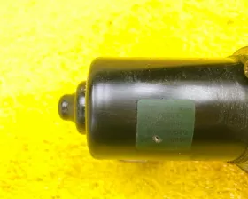 Доводчик двери пятой Nissan