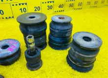 Подушка кузова TOYOTA SEQUOIA 2008/Цвет 040 522010C020 USK60L 3URFE