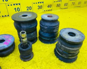 Подушка кузова TOYOTA