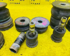 Подушка кузова TOYOTA