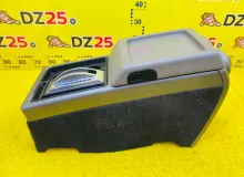 Бардачок между сиденьями HUMMER H2 2003 88986338 LQ4, передний