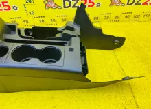 Бардачок между сиденьями TOYOTA SEQUOIA 2008/Цвет 040 589100C081E1 USK60L 3URFE, передний